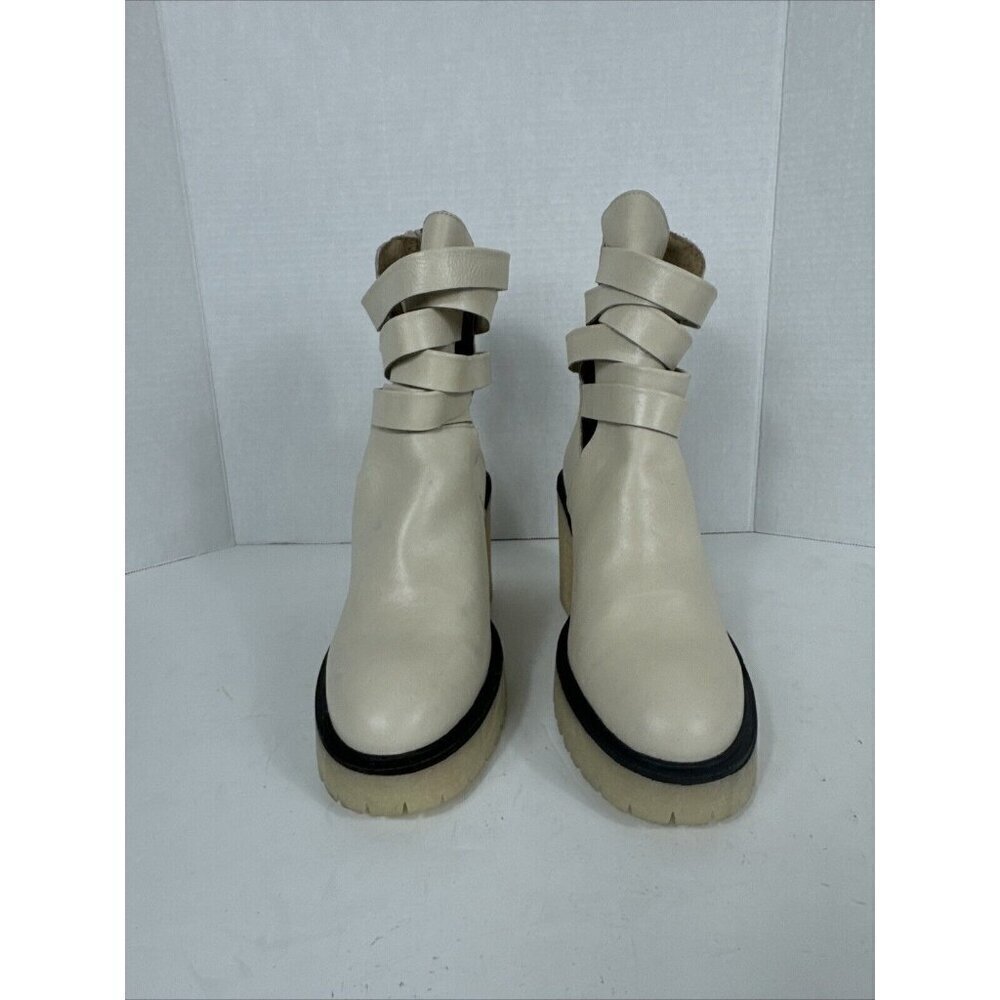 Free People Jesse Cut Out Boots Frost (Creme) 39/8.5 Leather New With Flaws Lug - Picture 11 of 16